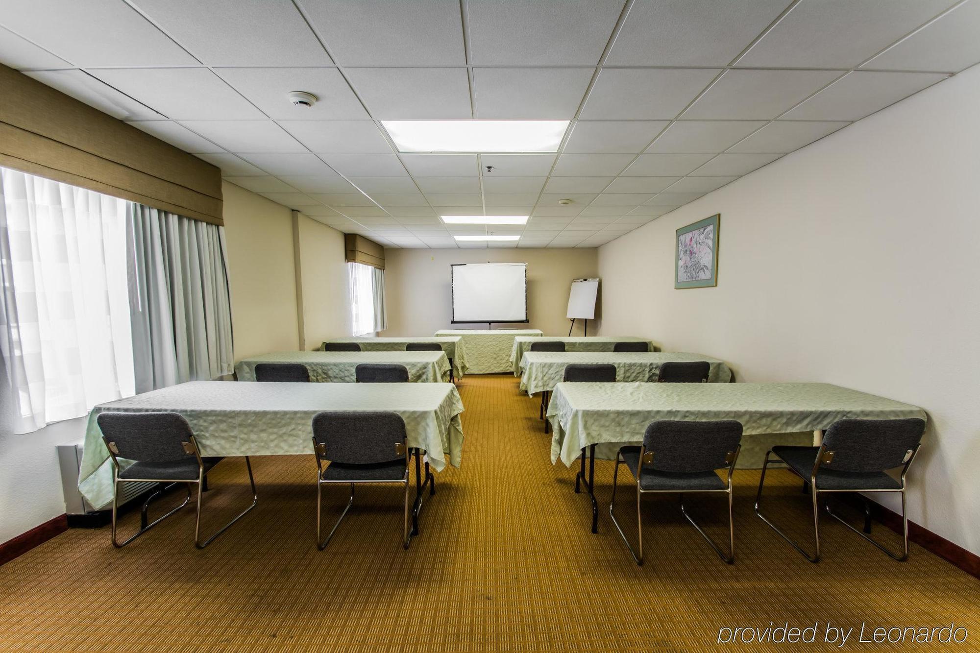 Sleep Inn & Suites Orlando International Airport Екстер'єр фото